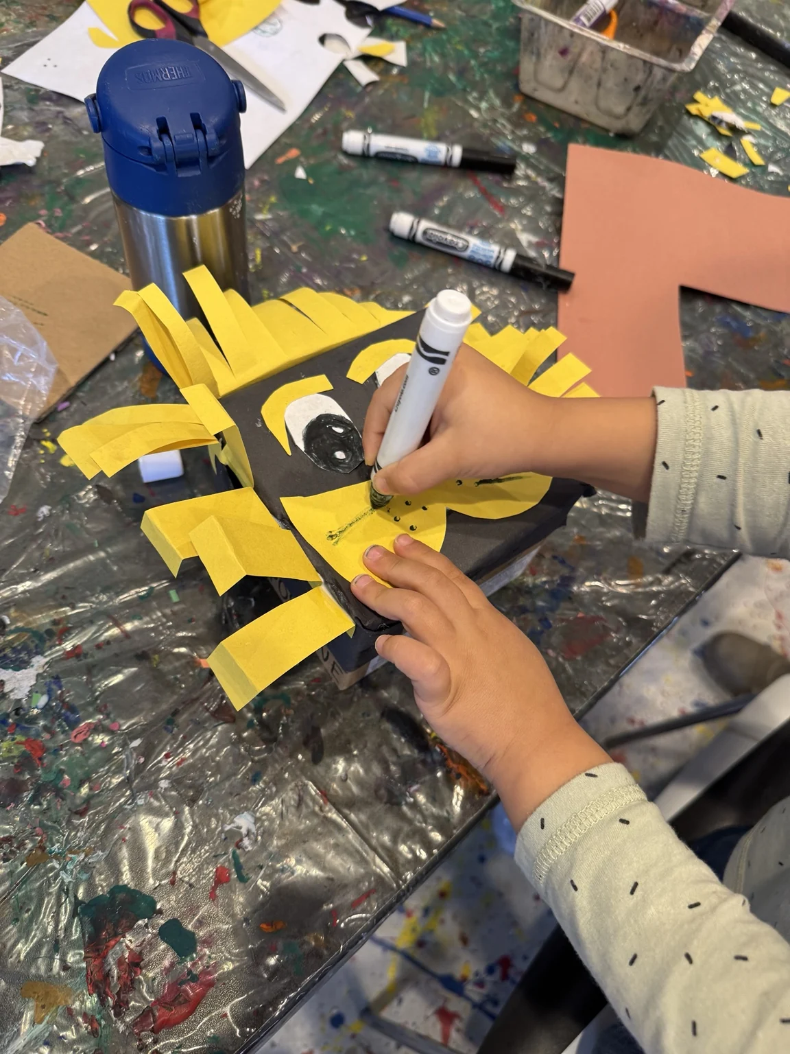 Colouring a yellow box character